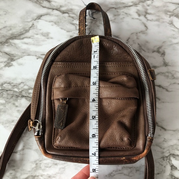 SOLD Vintage Fossil Genuine Leather Mini Backpack - Picture 7 of 10